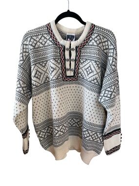 Dale of Norway Setesdal Wool Sweater Vintage Norwegian Lusekofte Pewter Clasps M